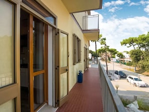 Balcony - Belvilla by OYO Bellavista (Rosolina)