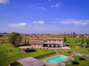 Villa | Exterior
