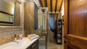 Unclassified image, 5 of 18, button - Typical Tuscan Farmhouse With Private Swimming Pool Near a Small Bar (Cortona)