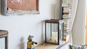 1 camera, con arredamento individuale, lenzuola