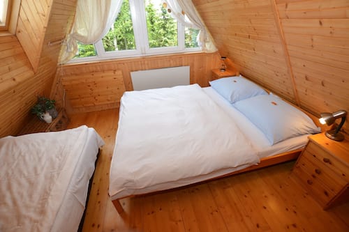 Chalet | 2 bedrooms, bed sheets