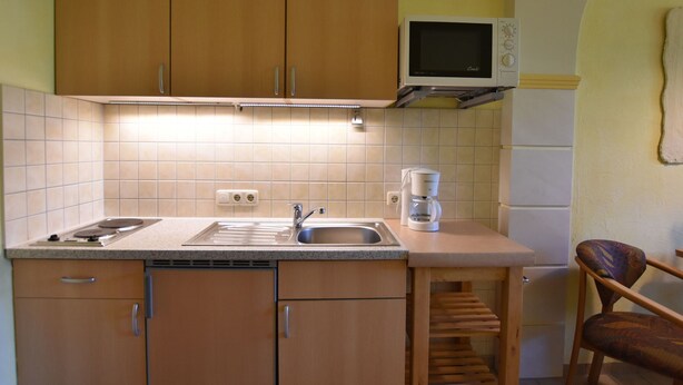Apartment | Private kitchen | Coffee/tea maker, fridge, microwave, oven - Cozy Apartment in Rerik Germany With Private Garden (Rerik)