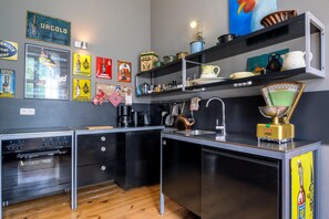 Apartment | Private kitchen | Stovetop - Steffenshagen Vicarage Retreat (Steffenshagen)