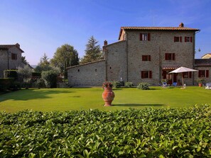 Exterior - Agriturismo near Cortona with Spacious Garden & Swimming Pool (Cortona)