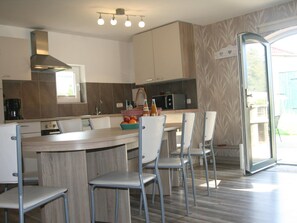 Ferienhaus | Eigene Küche | Hochstuhl