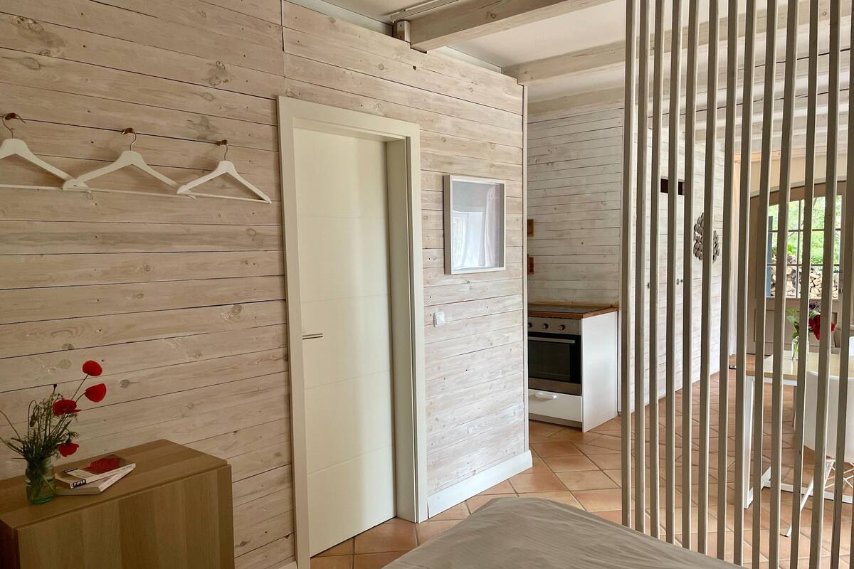 Apartemen | 1 kamar tidur dan dilengkapi dengan perabotan berbeda-beda