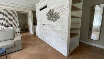 ์ํํธ | ๊ฑฐ์ค