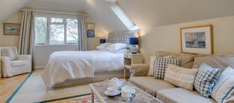 Unwind and Relax in This Romantic, Refurbished First Floor Studio Apartment