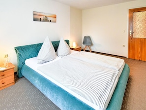 Apartment | 2 Schlafzimmer, individuell eingerichtet, Bettwäsche