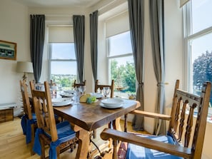 Dining - Modern Apartment in Torquay Devon With Private Garden (Torquay)