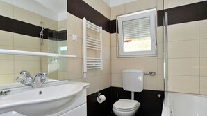 Villa | Bathroom | Combined shower/tub, towels - Modern Villa - Apartment With Private Pool, Nice Covered Terrace, High Privacy (Zadar)