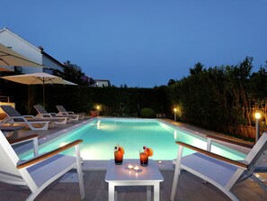Pool - Modern Villa - Apartment With Private Pool, Nice Covered Terrace, High Privacy (Zadar)
