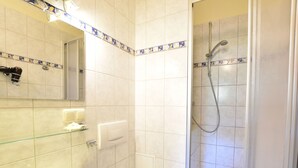 Bathroom - Cozy Apartment With Terrace in Rerik (Rerik)
