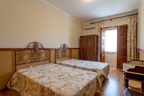 獨棟房屋 | 2 間臥室、布置獨特、床單