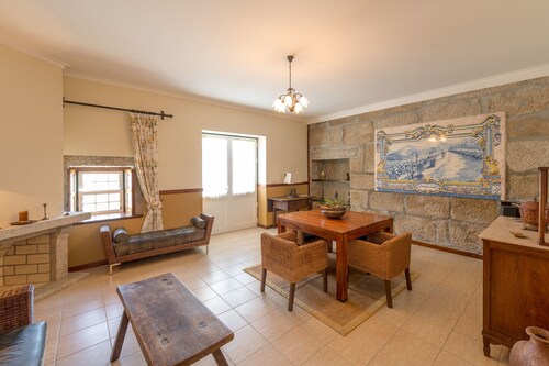 Holiday Home on Estate With Vineyards, Olive Groves and Swimming Pool