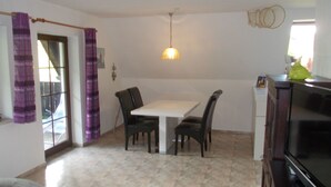 Unclassified image, 5 of 33, button - Cozy Child-friendly Holiday Home in Marlow (Marlow)