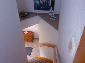 2 soveværelser, baby-/barnesenge (tillægsgebyr), sengetøj