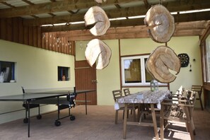 Apartment | Outdoor dining