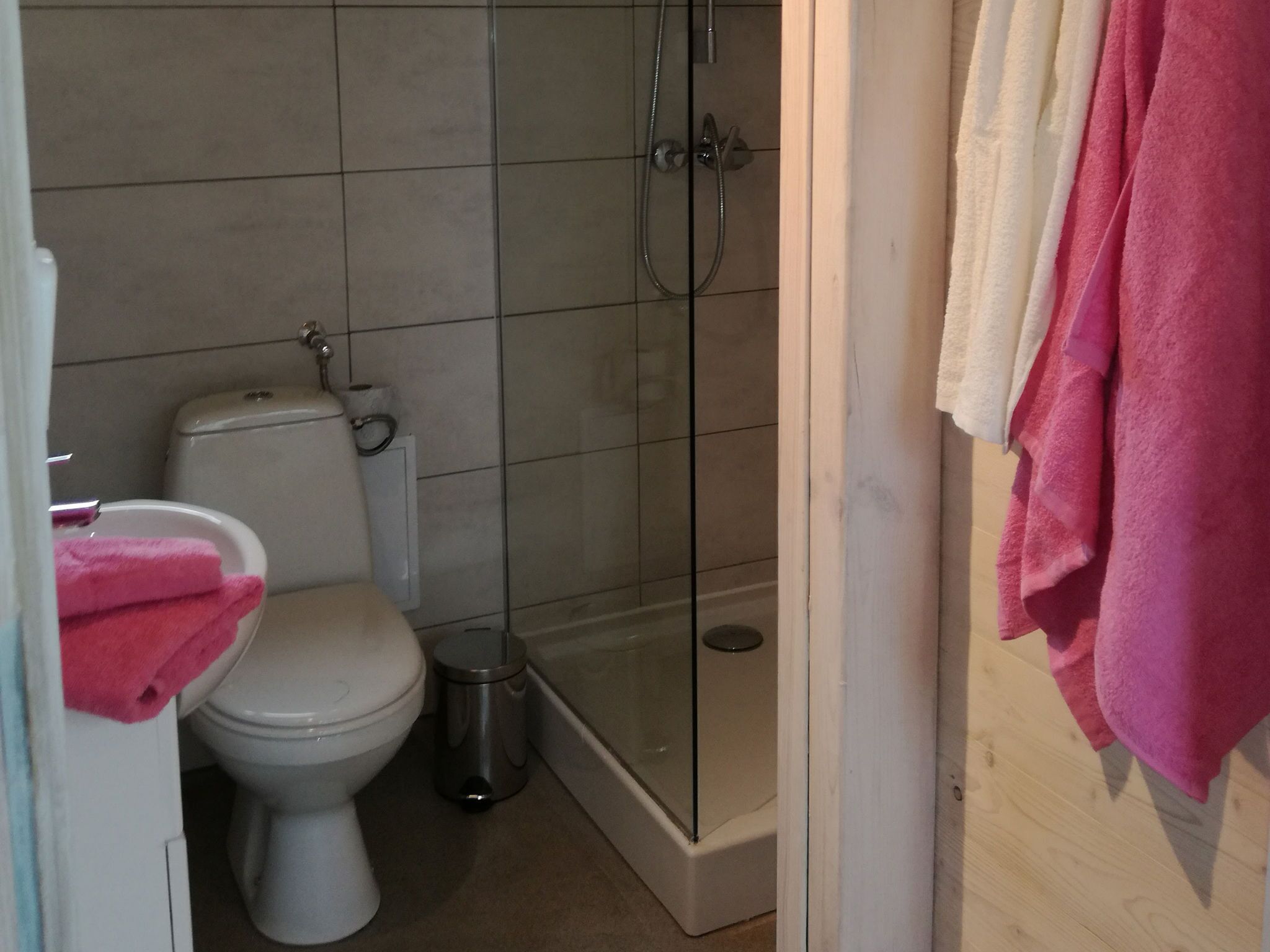 House | Bathroom | Shower, towels