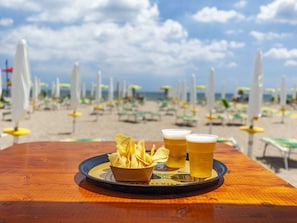 Beach - Cute Beachfront Apartment in Rosolina Mare near Venice (Rosolina)