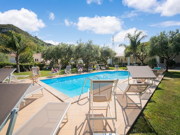 Appartamento | Piscina | Piscina all'aperto
