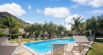 Belvilla by OYO Casa Vacanza Villa Garden Bilo