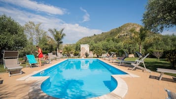 Apartment | Pool | Outdoor pool