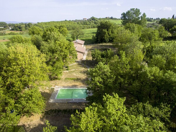 Villa | Pool | Indendørs pool, udendørs pool