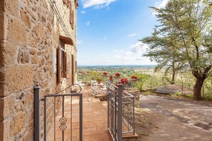 House | Terrace/patio