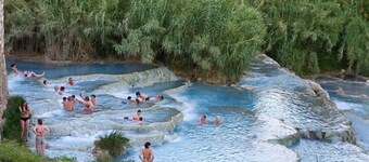 Charmante Home With Garden