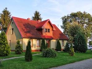 Exterior - Large Holiday Home Near the Sea, Living Room, Terrace, 3 Bedrooms, Garden (gmina Karnice)