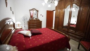 3 habitaciones y ropa de cama