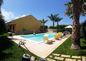 Seasonal outdoor pool