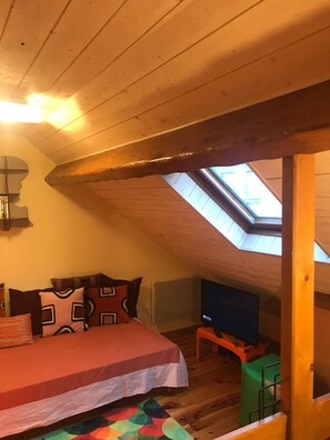 2 bedrooms, free WiFi