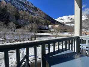 Property grounds - T2 alcove confortable pour 4 à 5p. Balcon. Parking (Cauterets)