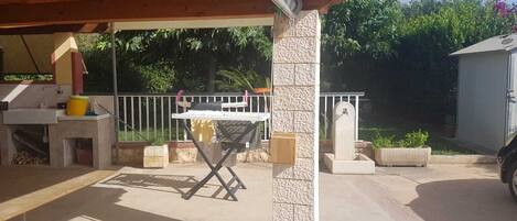 Apartment, 2 Bedrooms | Terrace/patio