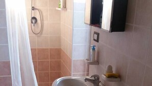 อพาร์ทเมนท์, 2 ห้องนอน | ห้องน้ำ
