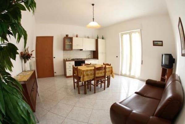 Villa, 1 Bedroom | Private kitchen