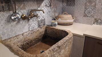 Villa, 1 Bedroom | Private kitchen | Full-size fridge, oven, stovetop, cookware/dishes/utensils