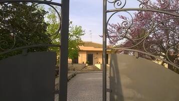 Ingresso della struttura