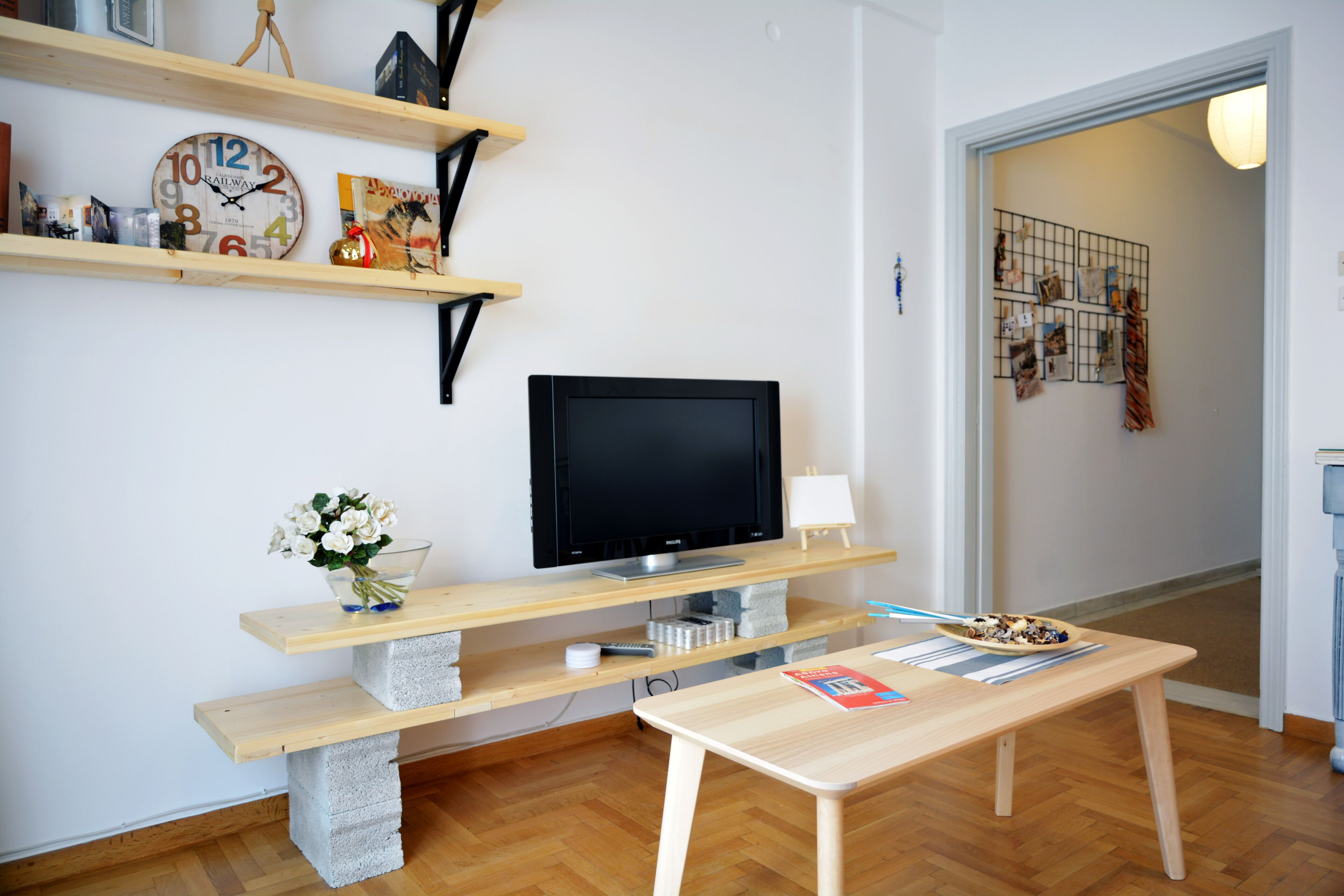 City Apartment | Living area