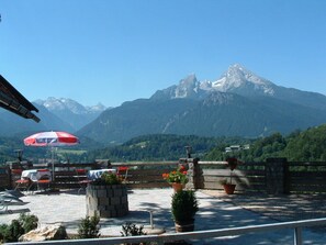 Outdoor dining - Ferienwohnung I, für 2-5 Personen (Berchtesgaden)