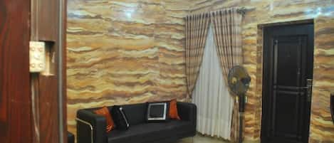 Suite Deluxe, 1 dormitori, cuina | Àrea amb seients del vestíbul