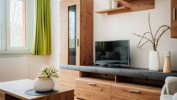 Apartment (1) | Living room