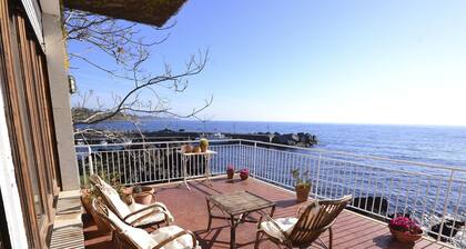 Sea-view Holiday Home in Pozzillo With Terrace