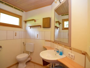 Bathroom - Holiday Home near Swimming Pool (Friedrichroda)