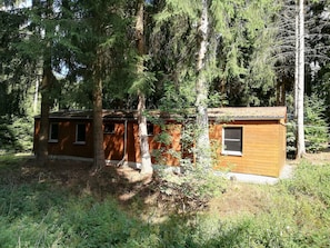 Exterior - Holiday Home near Swimming Pool (Friedrichroda)