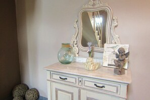 House | Interior detail - Holiday Home in Vodelee Near Lacs de L'eau D'heure (Doische)