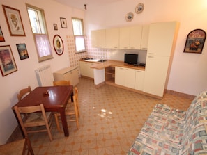 Dining - Cosy Holiday Home in Comacchio FE (Comacchio)