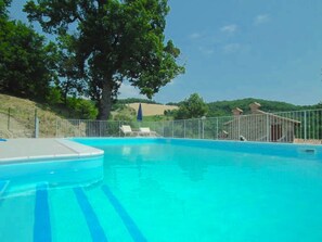 Pool - Farmhouse in Marche With Pool and Views (Mercatello sul Metauro)